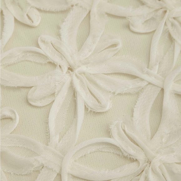 CHIFFON SQUARE NECK TEXTURE FLORAL
CAMI TOP & HIGH RISE MINI SKIRT NEW with tags - Picture 8 of 12